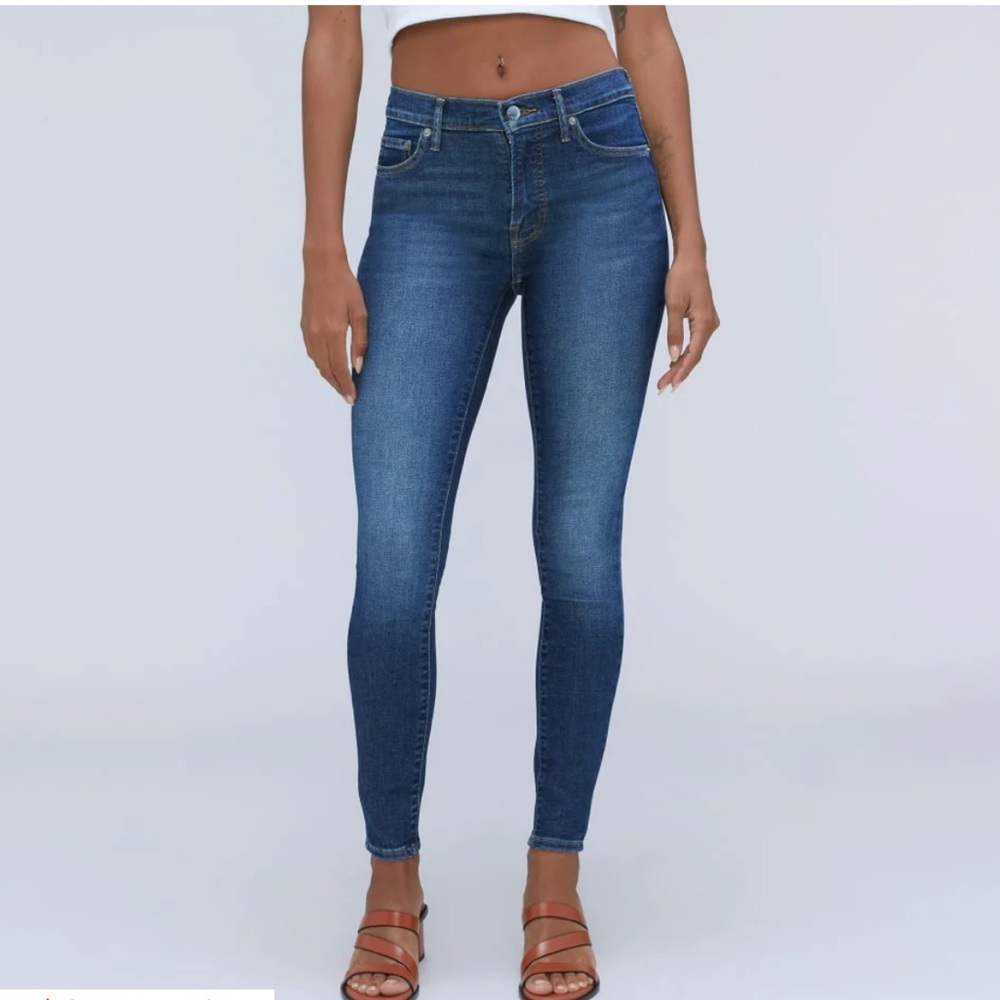 NWOT. Everlane Women's: The Mid Rise Skinny Stretch. Dark Indigo.